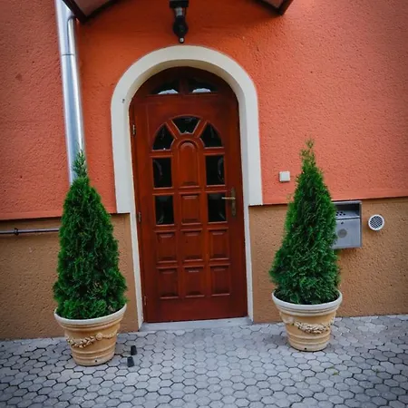 فندق مبيت وإفطار Sungarden-velky Meder Veľký Meder