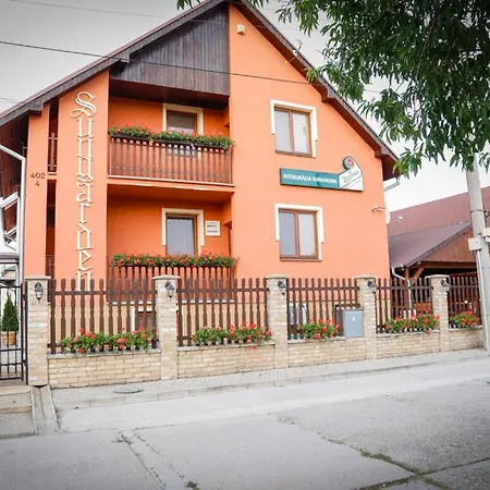 فندق مبيت وإفطار Sungarden-velky Meder 3*